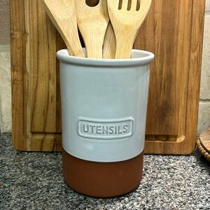Utensils Holder